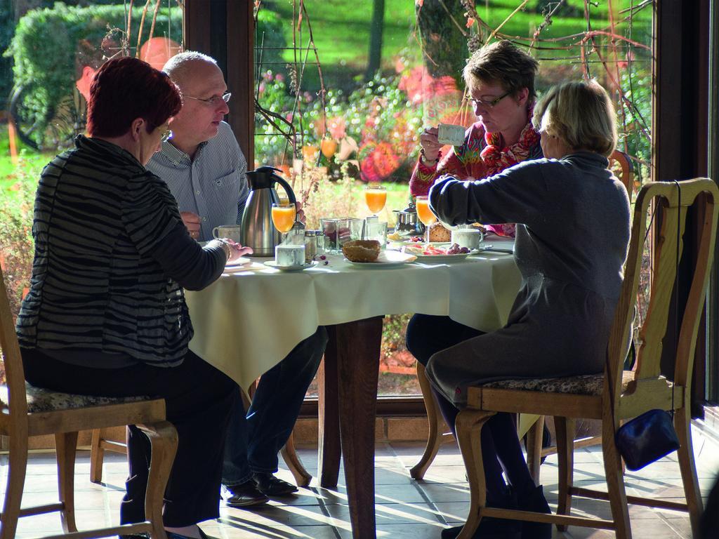 Kurhaus Pivittskrug Hotel Hille Luaran gambar